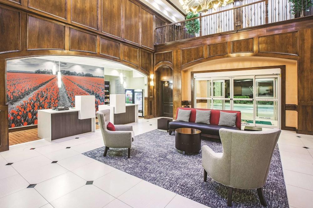 La Quinta By Wyndham Allen At The Village Ngoại thất bức ảnh