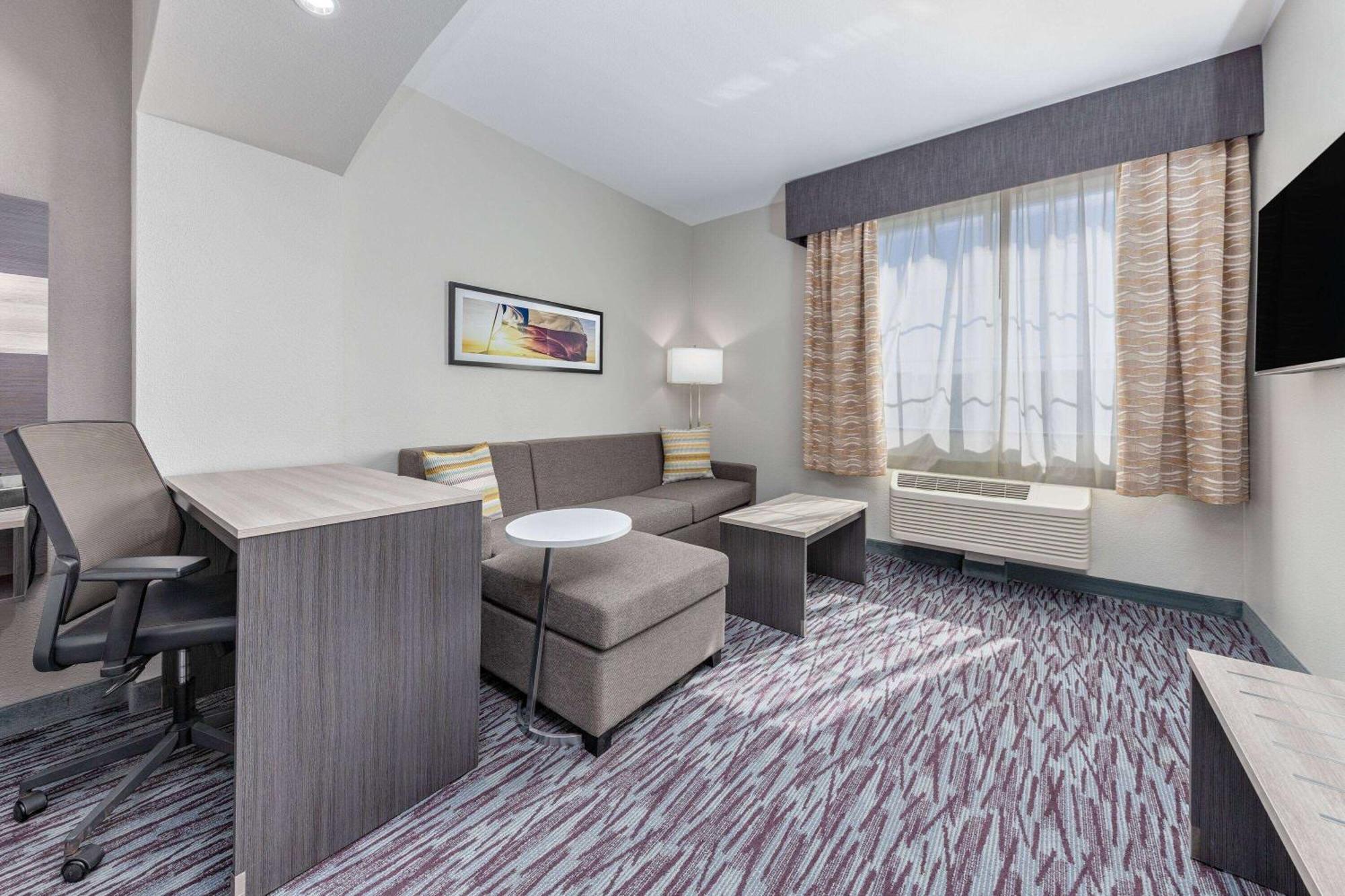 La Quinta By Wyndham Allen At The Village Ngoại thất bức ảnh
